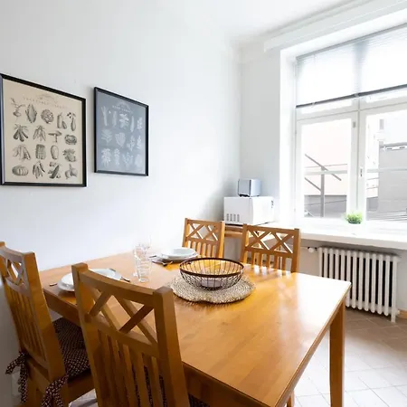 Poista 2ndhomes Bright And Cozy By The Esplanade Park Helsínquia