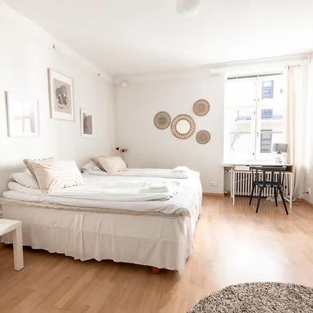 Huoneisto Poista 2ndhomes Bright And Cozy By The Esplanade Park Helsinki