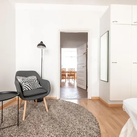 Poista 2ndhomes Bright And Cozy By The Esplanade Park